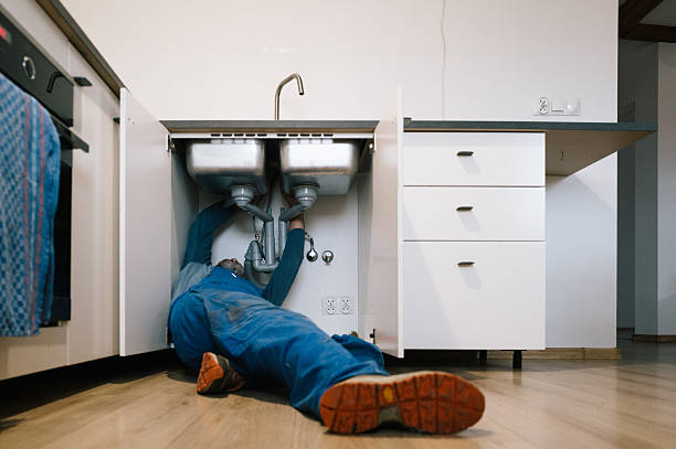 Professional Leak Detection technician working in College Grove, TN